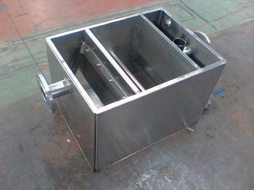 油水分離器